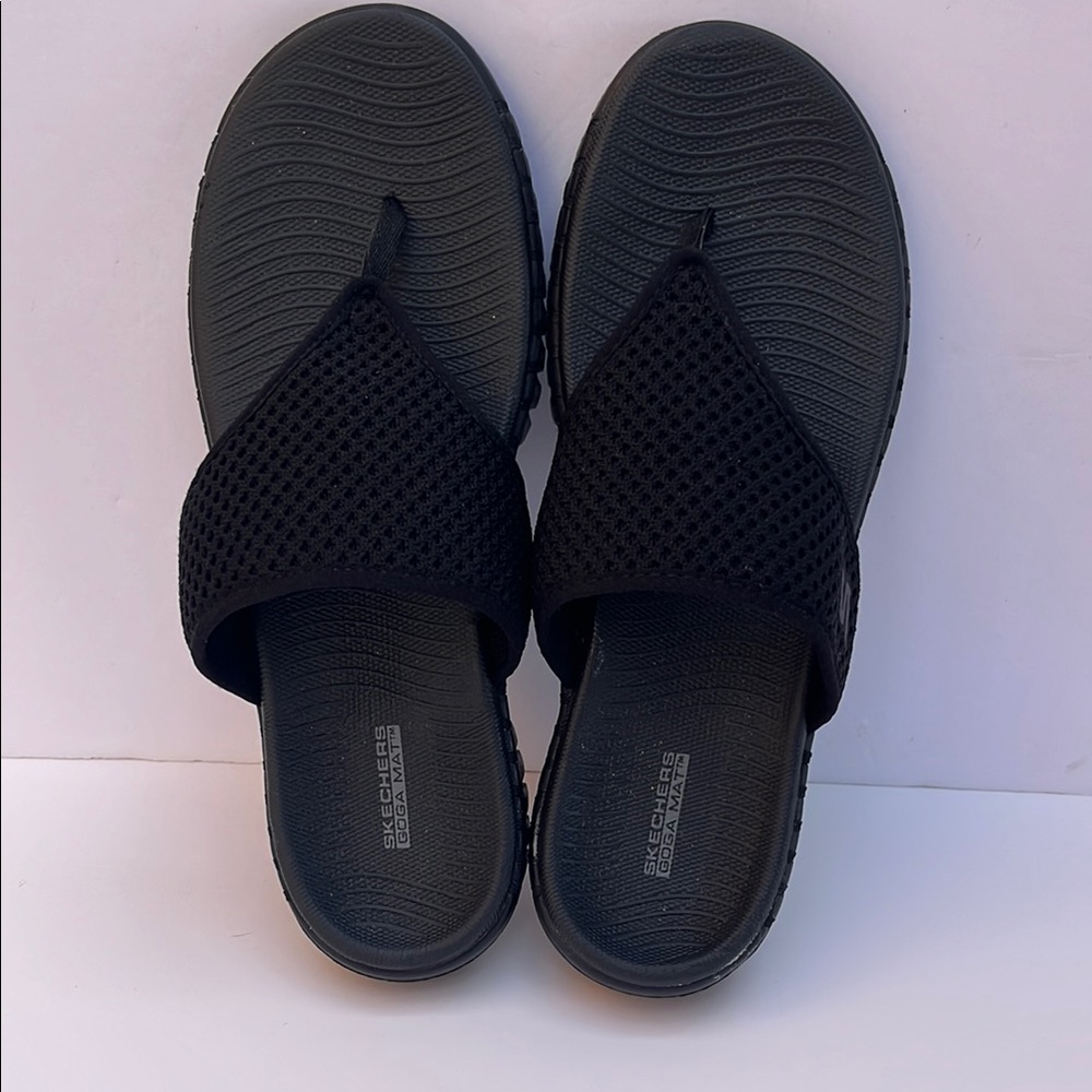 Skechers Black Goga Mat Sandals size 9